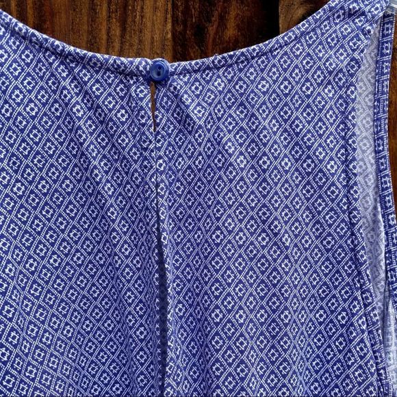 Old Navy Diamond Pattern Sleeveless Blouse Medium - Picture 5 of 6